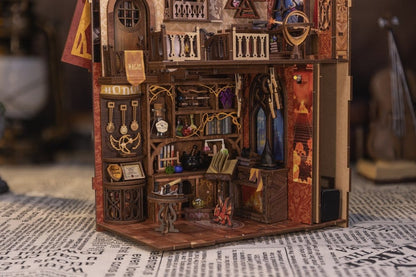 Book Nook Flame Common Room 23 x 11 cm CuteBee