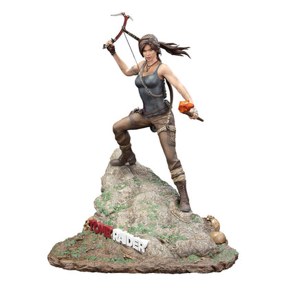 Tomb Raider PVC Statue Lara Croft Survivor Era 33 cm Dark Horse