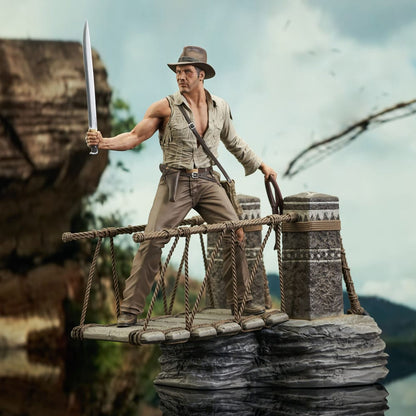 Indiana Jones and the Temple of Doom Deluxe Gallery PVC Statue Rope Bridge 28 cm - FanofThings.co.uk
