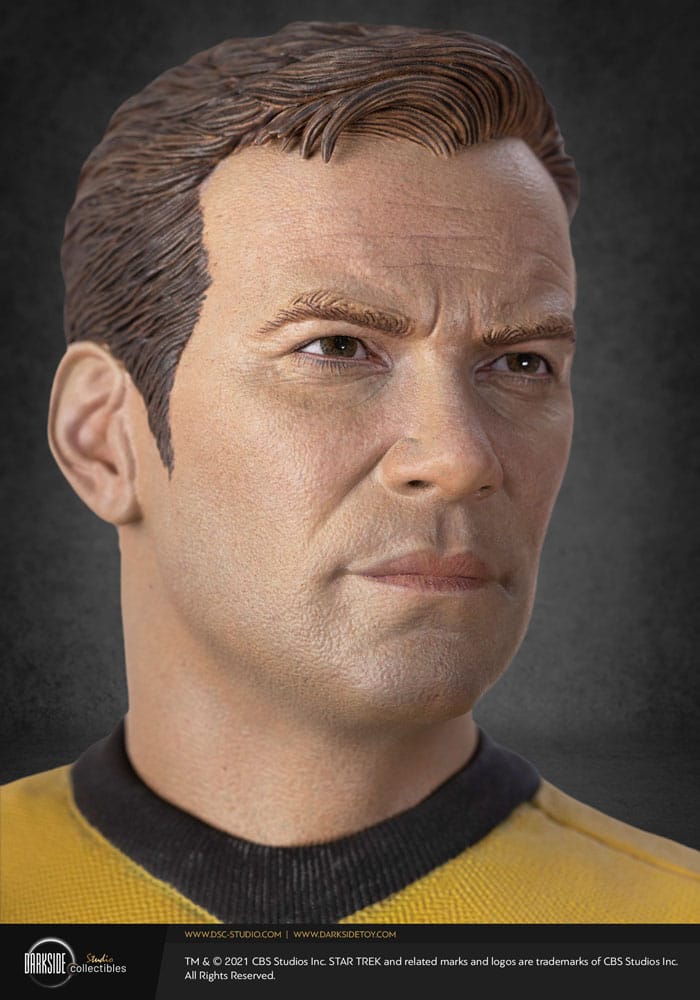 Star Trek Musuem Statue 1/3 Captain James T Kirk 64 cm - FanofThings.co.uk