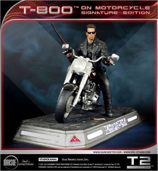 Terminator 2 Statue T-800 On Motorcycle Limited Signature Edition 70 cm - FanofThings.co.uk