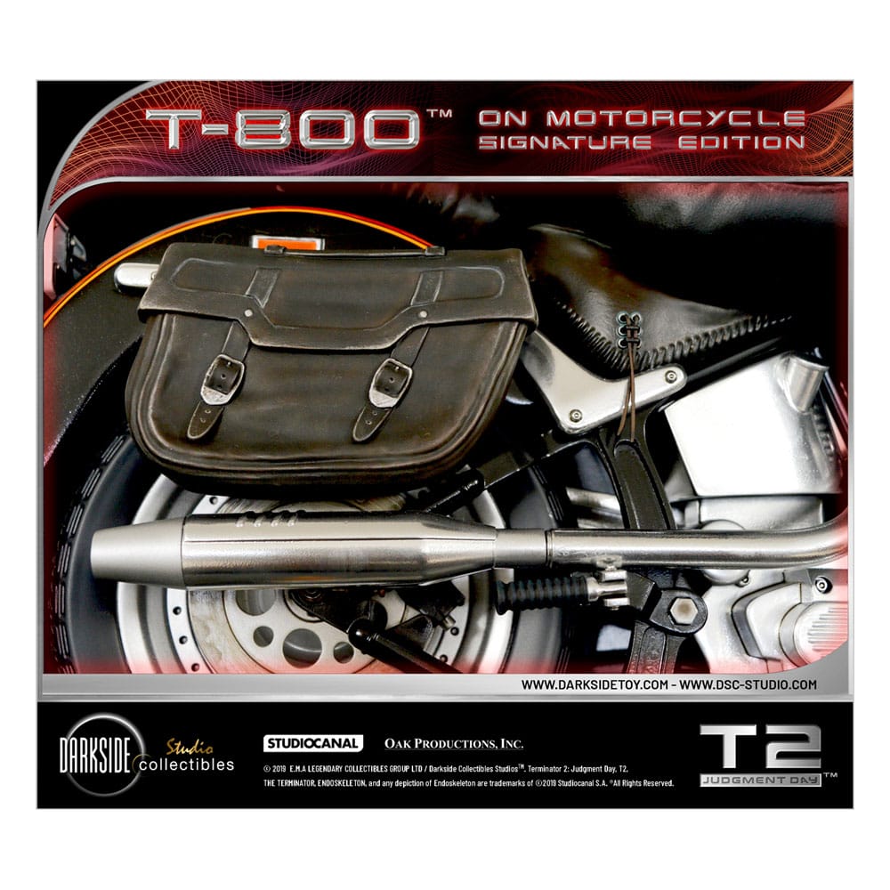Terminator 2 Statue T-800 On Motorcycle Limited Signature Edition Exclusive 70 cm - FanofThings.co.uk