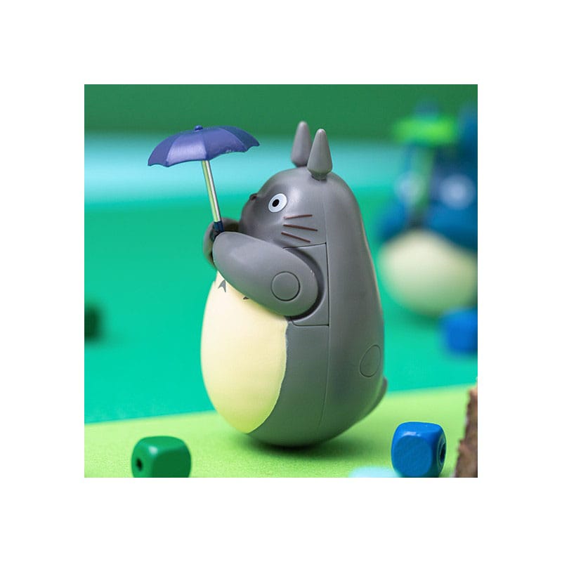My Neighbor Totoro Round Bottomed Figurine Big Totoro with leaf 7 cm Semic