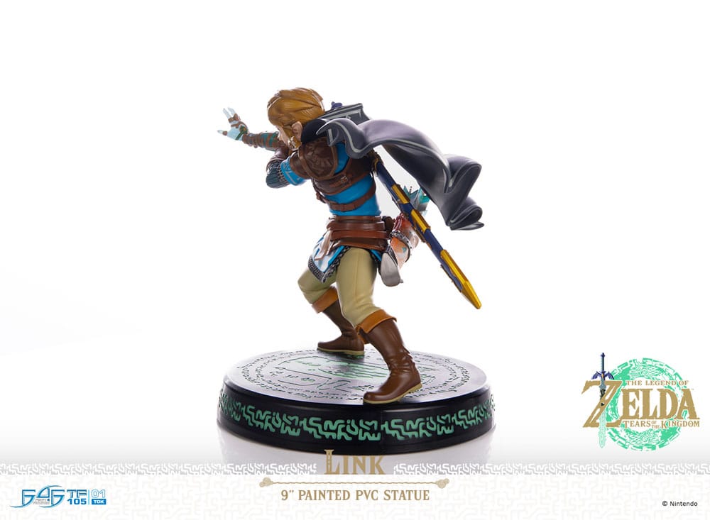 The Legend of Zelda: Tears of the Kingdom PVC Statue Link 18 cm First 4 Figures