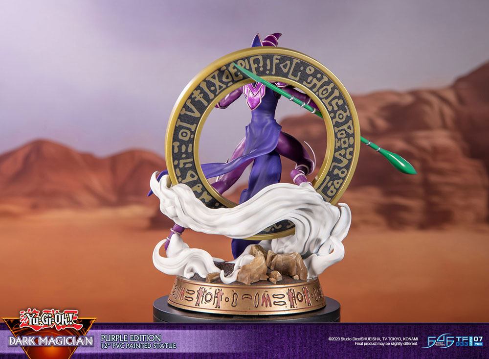 Yu-Gi-Oh! PVC Statue Dark Magician Purple Version 29 cm First 4 Figures