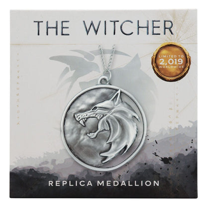 The Witcher Replica 1/1 Necklace Geralt´s Medallion FaNaTtik
