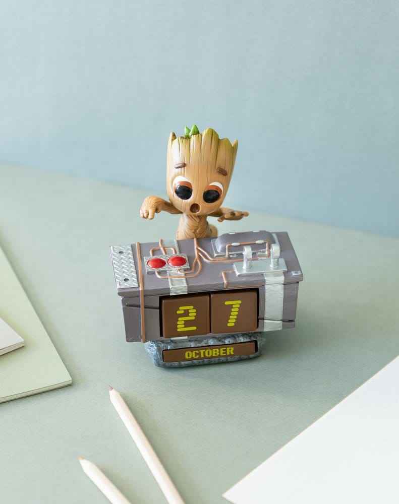 Marvel 3D Perpetual Calendar Groot Death Button 12 cm