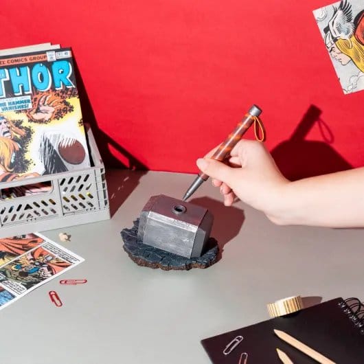 Marvel Thor Pen and Stand Hammer Grupo Erik