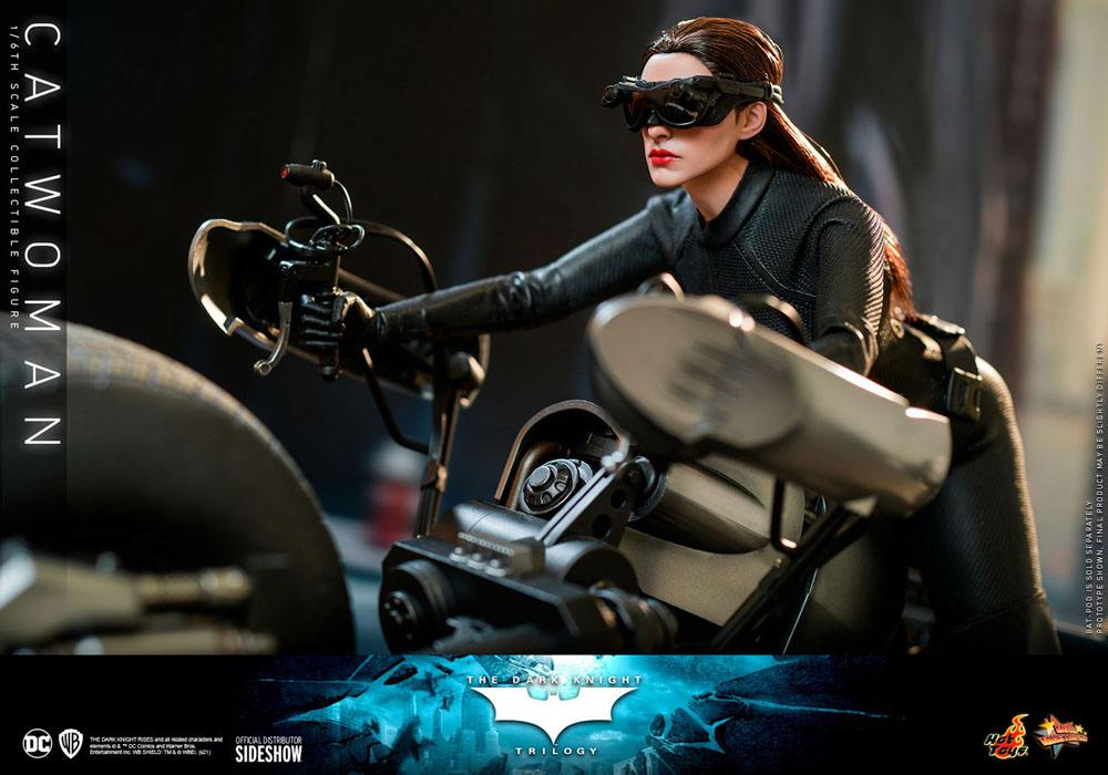 The Dark Knight Trilogy Movie Masterpiece Action Figure 1/6 Catwoman 29 cm Hot Toys