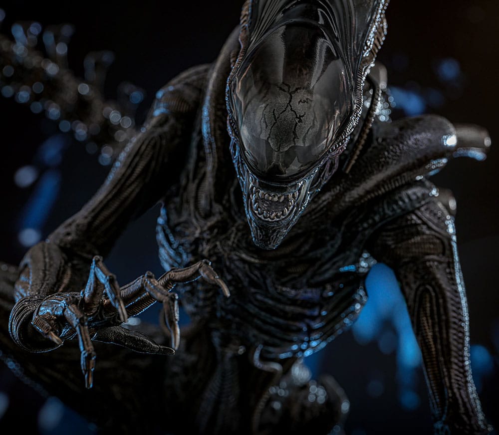 Alien: Romulus Movie Masterpiece Action Figure 1/6 Scorched Xenomorph 44 cm Action figures