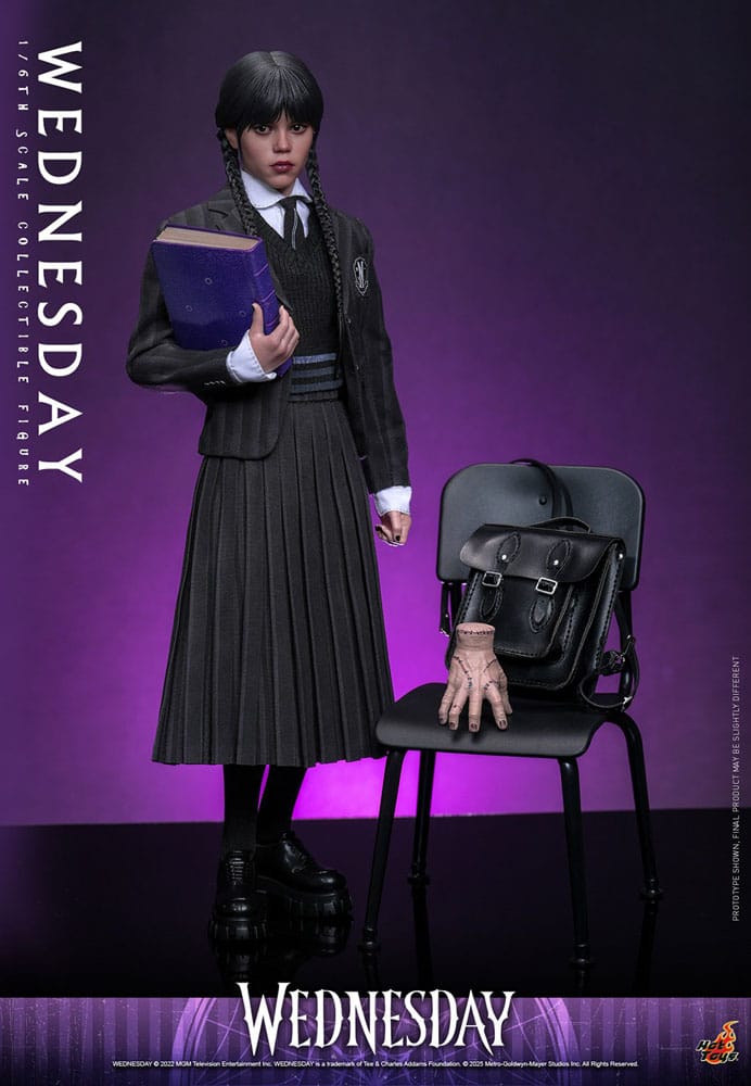 Wednesday Action Figure 1/6 Wednesday 27 cm