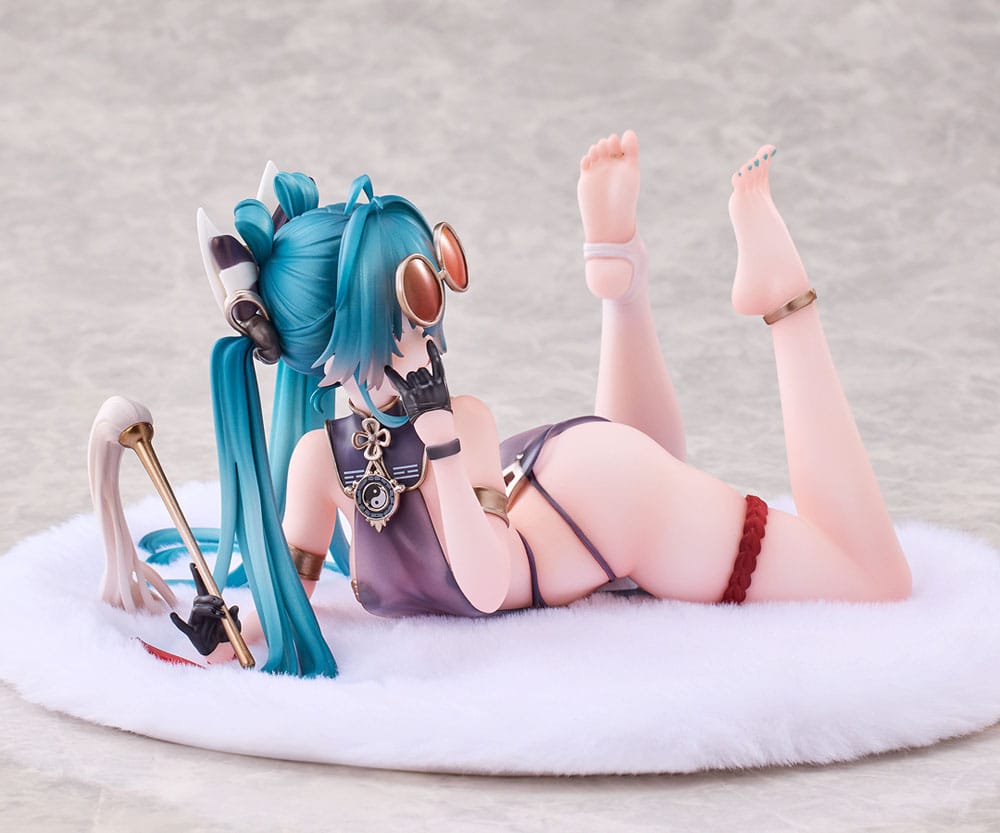 Kyonshi Brothel Statue 1/6 Taoist Rin 9 cm Statues