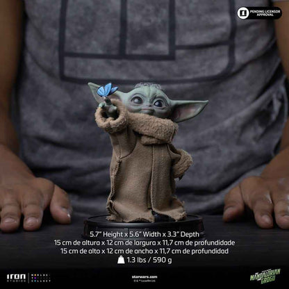 The Mandalorian & Grogu Grogu Collection Statue Grogu Butterfly Wonder