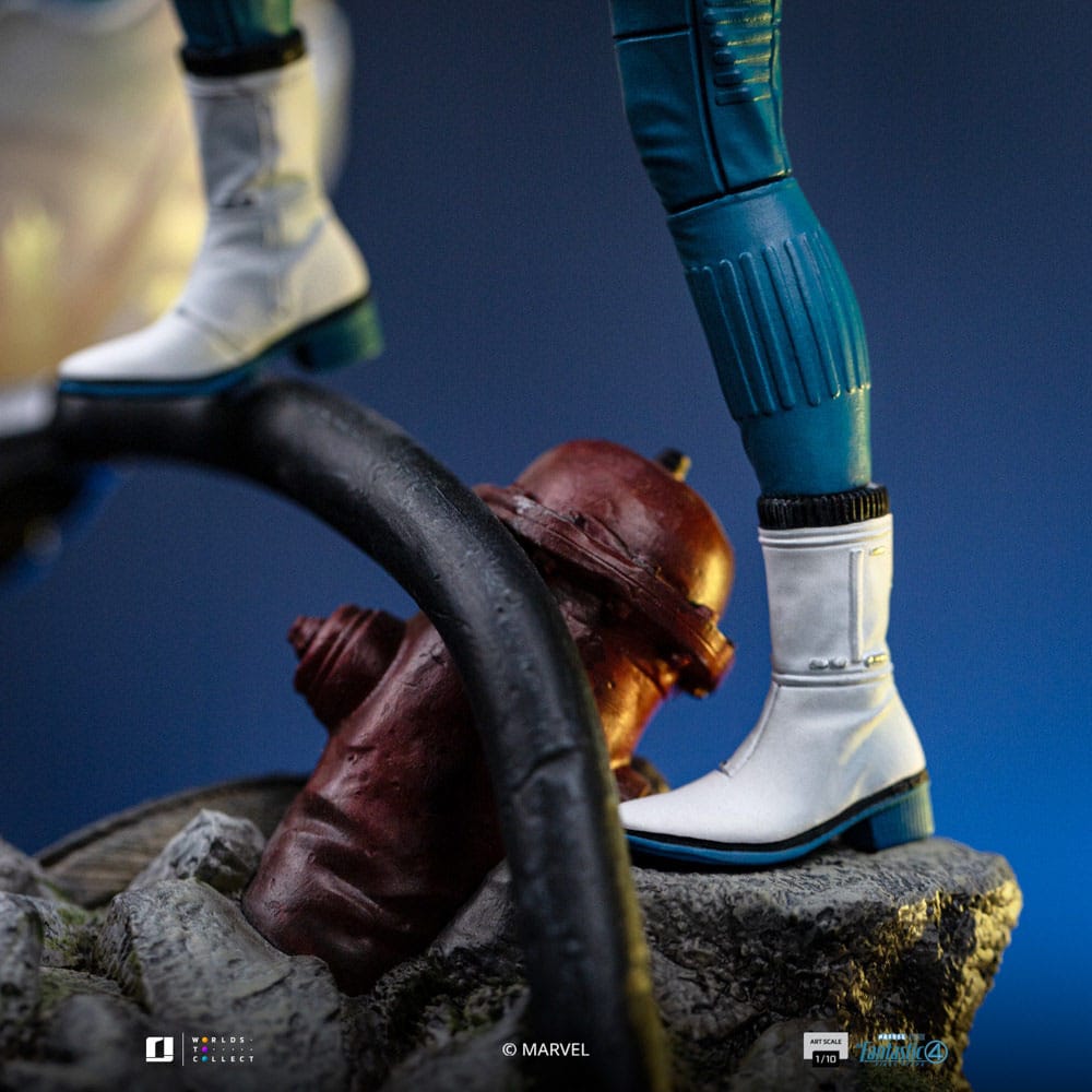 Fantastic Four Art Scale Statue 1/10 Invisible Woman and Franklin 28 cm