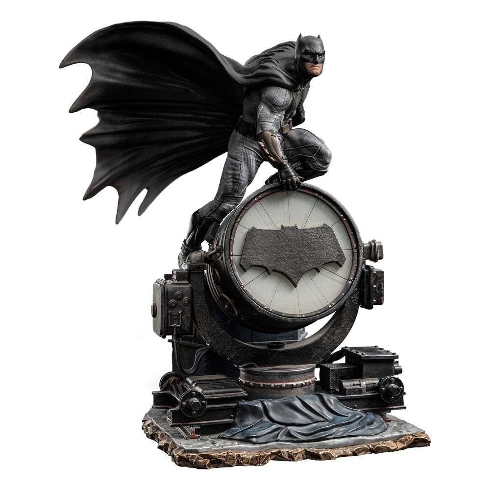 Zack Snyder’s Justice League Deluxe Art Scale Statue 1/10 Batman on Batsignal 28 cm Statues