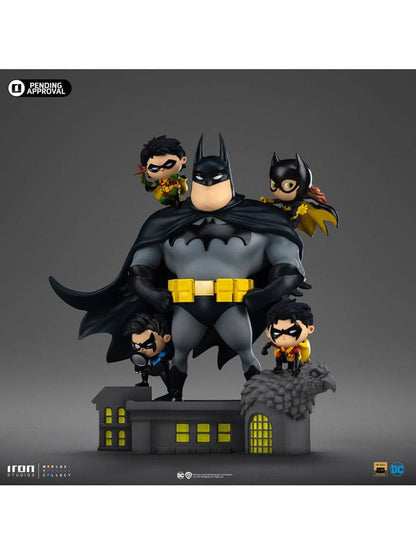 Batman Animated icons PVC Figure Batman Family 18 cm Iron Studios