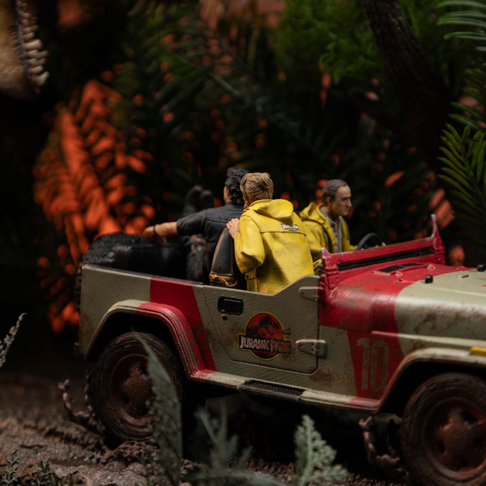 Jurassic Park Demi Art Scale Statue 1/20 T-Rex Chase 30 cm Statues