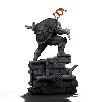 Teenage Mutant Ninja Turtles Art Scale Statue 1/10 Michelangelo Black and White Variant 26 cm heo exclusive Iron Studios
