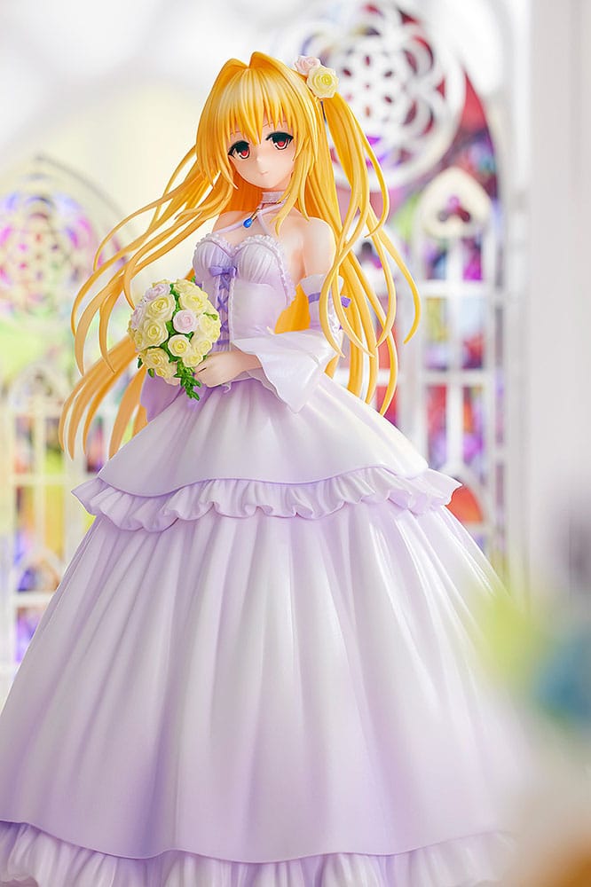 To Love-Ru Darkness PVC Statue 1/7 Golden Darkness Wedding Dress Ver. 23 cm Statues