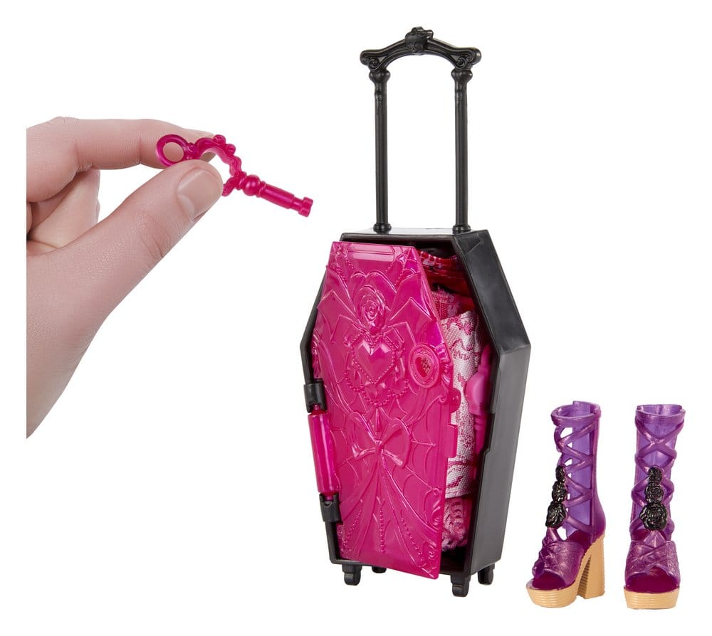 Monster High Skulltimate Secrets Doll  Destination: Gore-geous Oasis - Draculaura Mattel