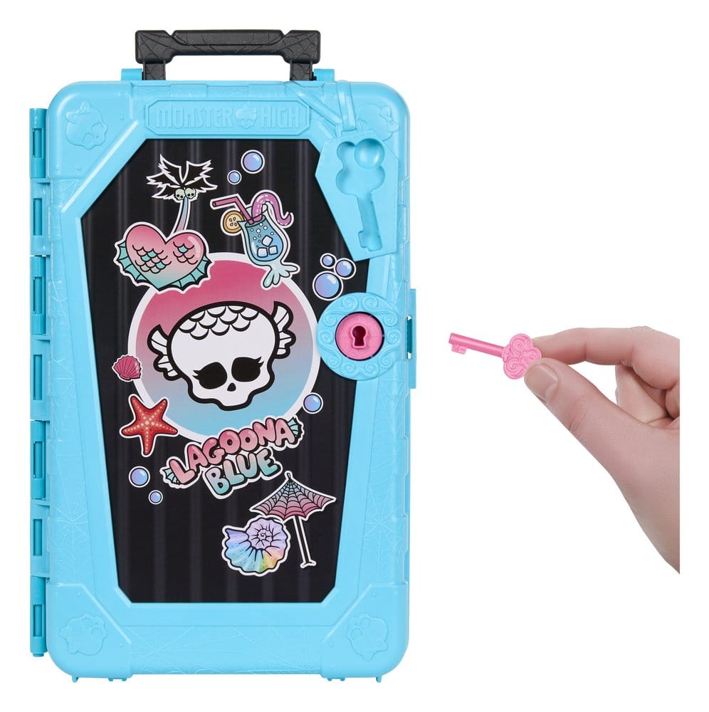 Monster High Skulltimate Secrets Doll Destination: Gore-geous Oasis - Lagoona Blue Mattel