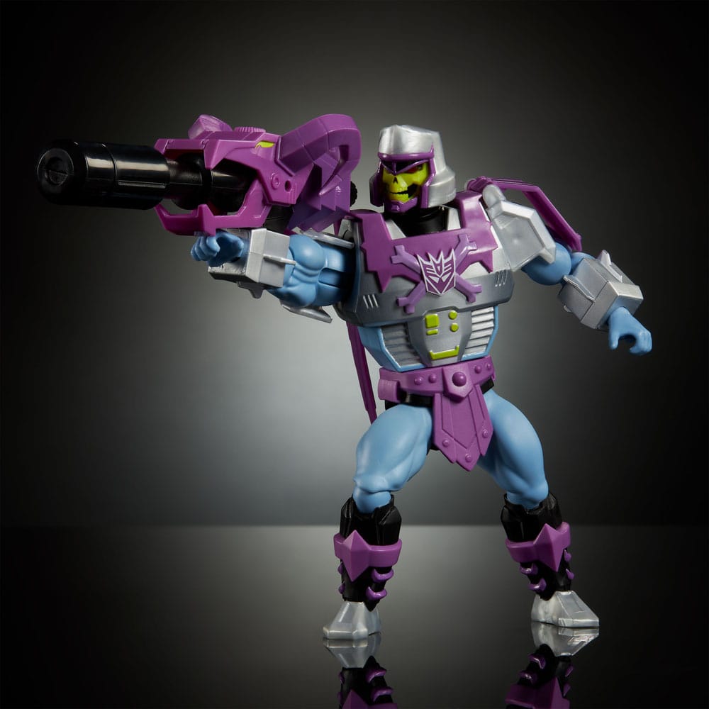 Masters of the Universe x Transformers Action Figure Megatron Armor Skeletor heo European Exclusive 14 cm Mattel