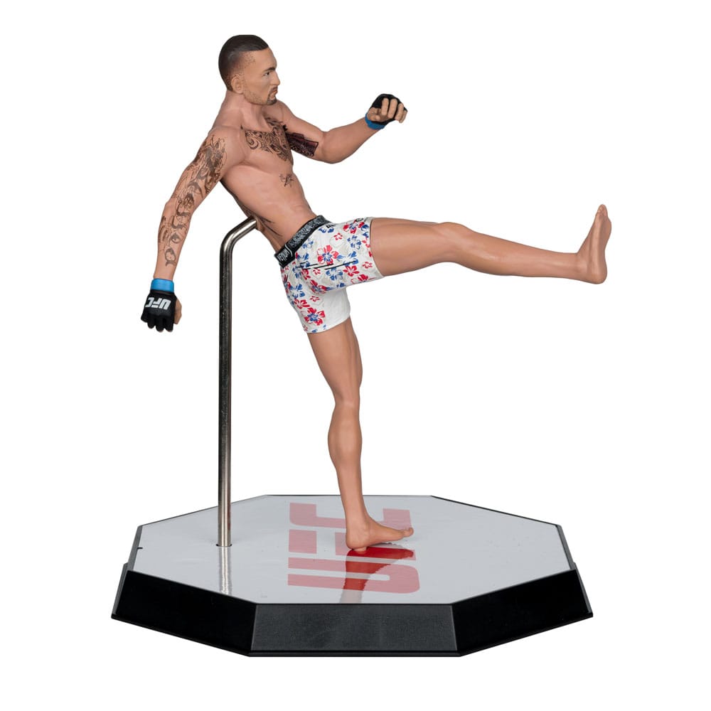 UFC Posed PVC Statue Max Holloway 18 cm