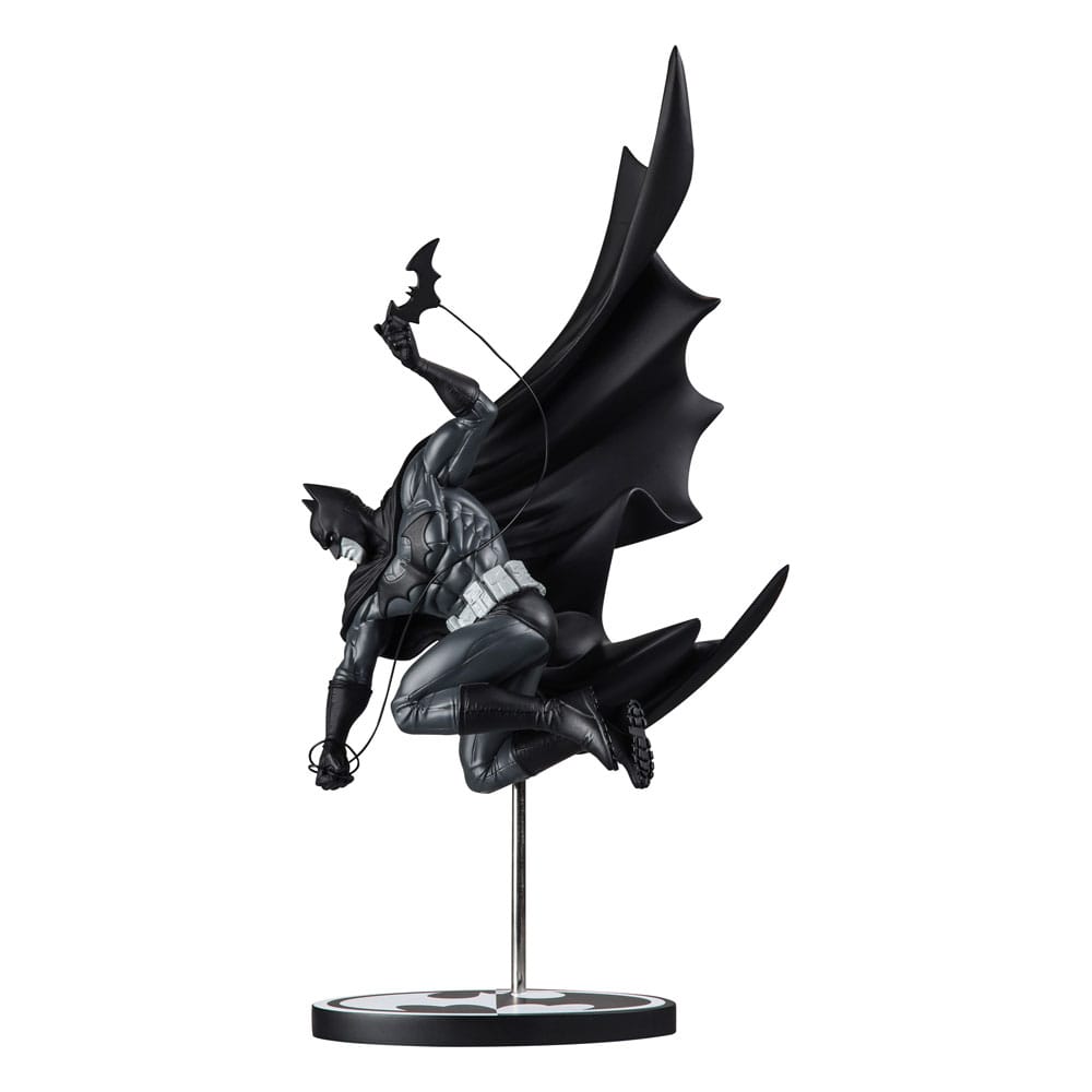 DC Direct Batman Black & White Statue 1/10 Batman by Inhyuk Lee 25 cm Statues