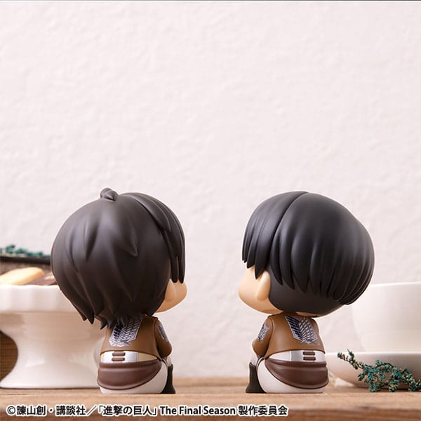 Attack on Titan Look Up PVC Statue Eren Jaeger & Levi Set (with gift) 11 cm Statues