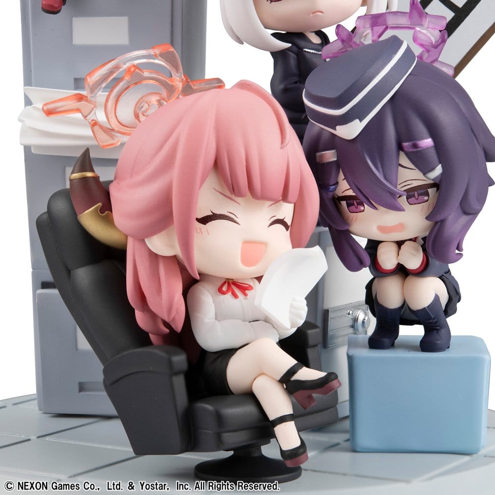 Blue Archive FigUnity PVC Figure 14 cm (with gift)