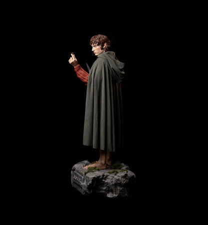 Lord of the Rings Life-Size Statue Frodo 152 cm Muckle Mannequins