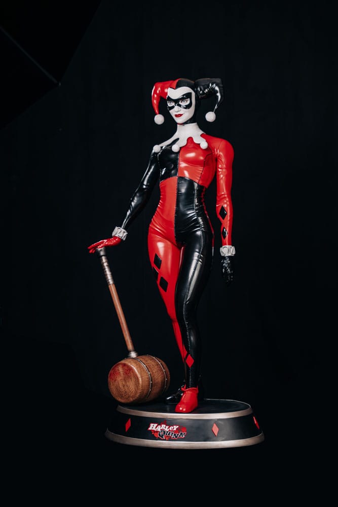 DC Comics Life-Size Statue Harley Quinn 196 cm Muckle Mannequins