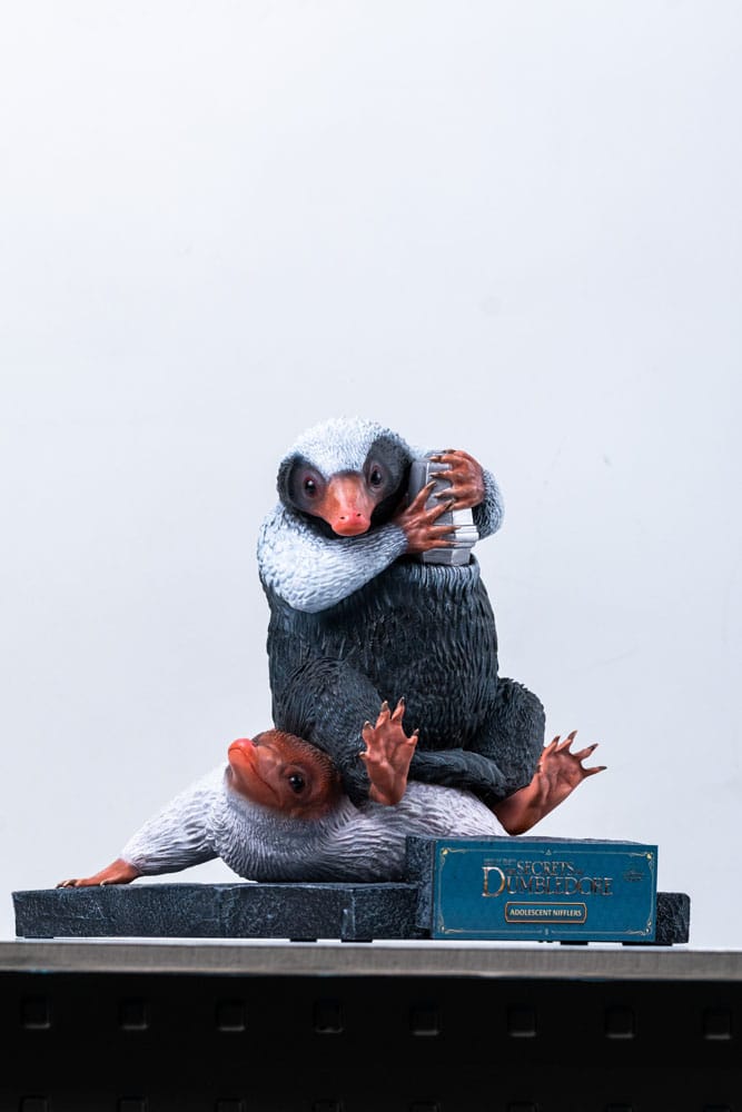 Fantastic Beasts Life-Size Statue Niffler 2 22 cm Muckle Mannequins