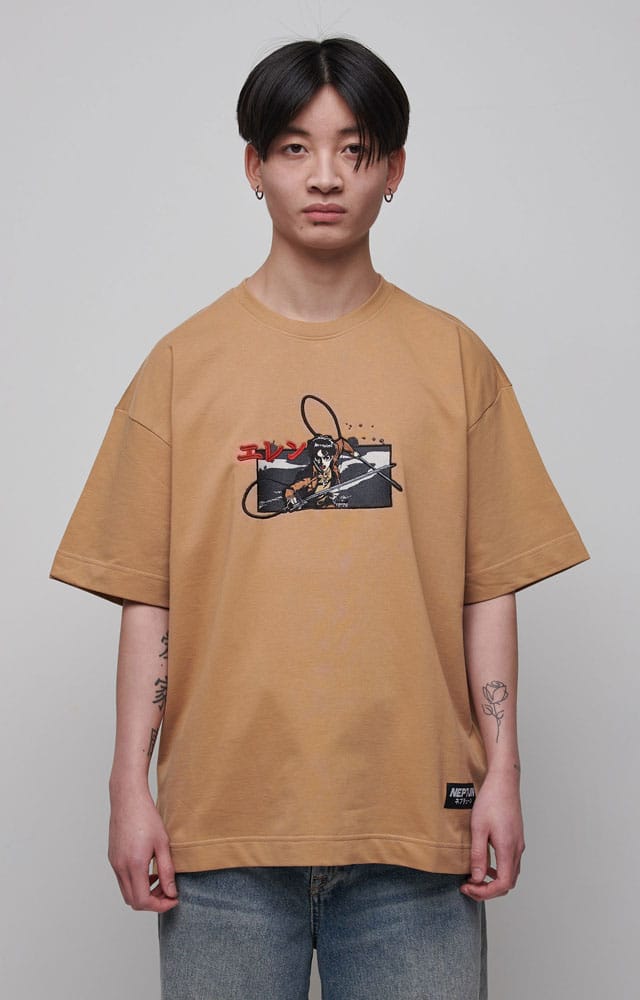 Attack on Titan T-Shirt Graphic Beige Size XL