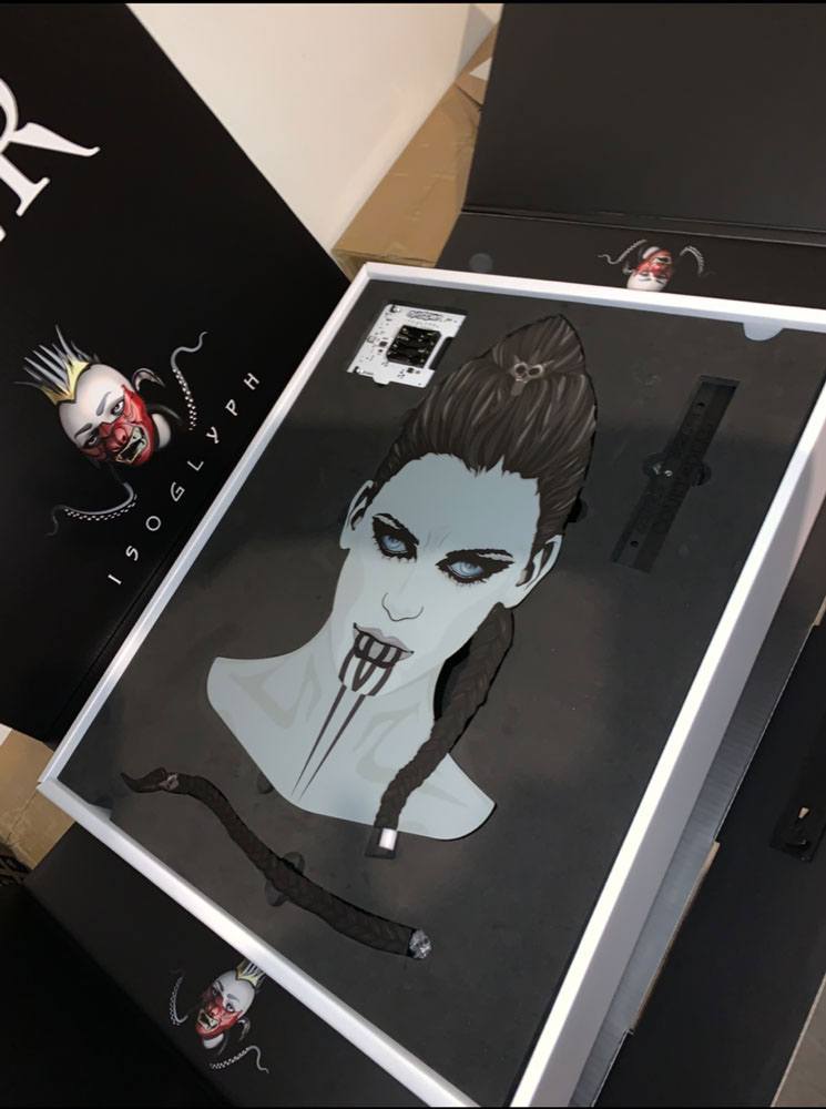 Court of the Dead Interactive Light-Up Sign and App Kier Isoglyph 111 cm Onisemo
