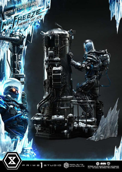 DC Comics Real Elite Masterline Series Statue 1/3 Batman (Comics) Mr. Freeze Heart of Ice (Design by Carlos D'Anda) 82 cm