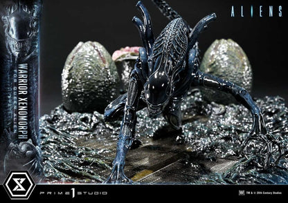 Aliens (Film) Ultimate Diorama Masterline Statue Warrior Xenomorph for Queen Alien 23 cm