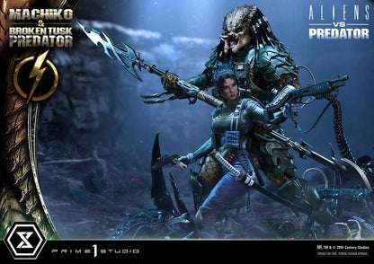 Aliens vs. Predator (Comic) Ultimate Premium Masterline Statue 1/4 Machiko & Broken Tusk Predator Deluxe Version 84 cm
