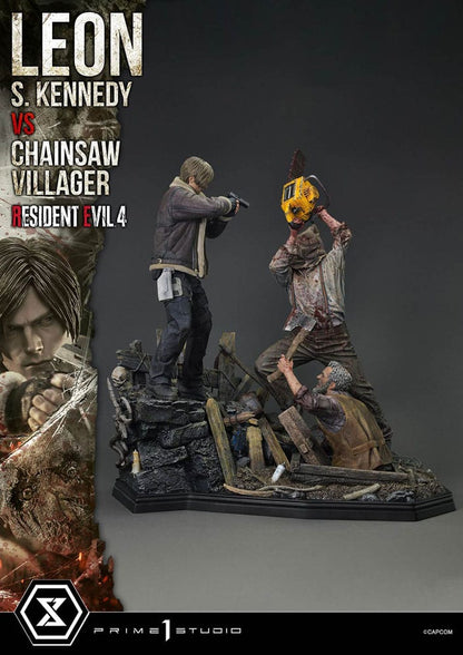 Resident Evil 4 Ultimate Premium Masterline Series Statue 1/4 Leon S. Kennedy vs. Chainsaw Villager 76 cm