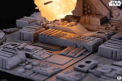 Star Wars Movie Moments Mini Scale Diorama Trench Run 23 cm