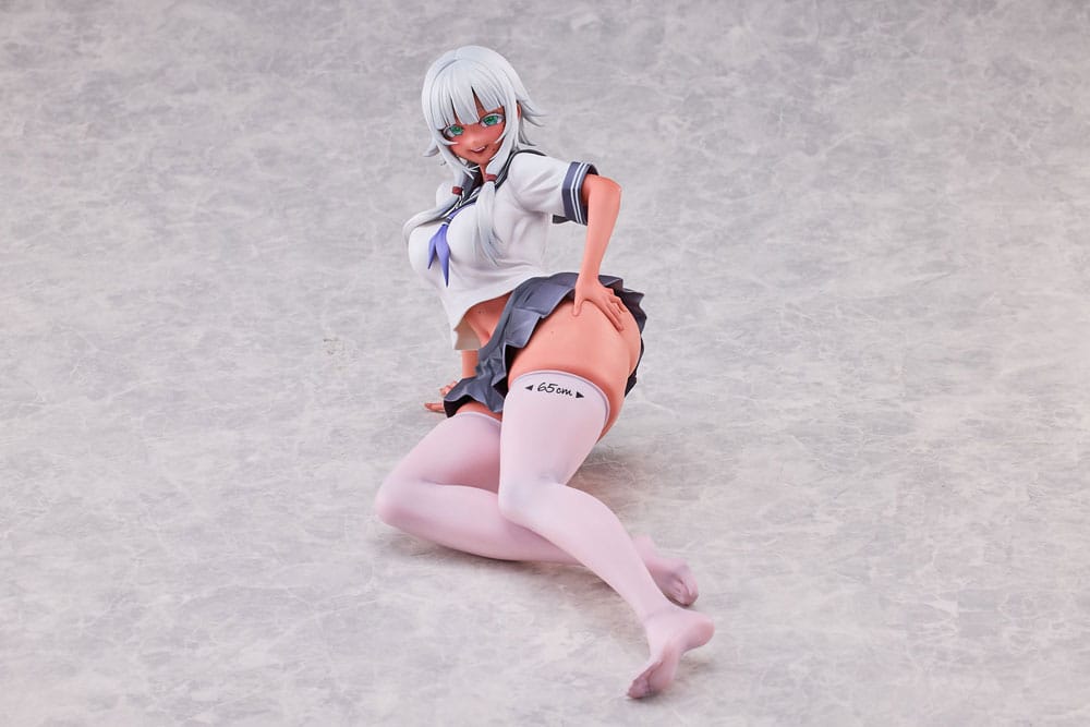 World Where the Thickness of a Girl's Thighs is Equal to Her Social Status Statue 1/5 Raura Aiza 14 cm Pure