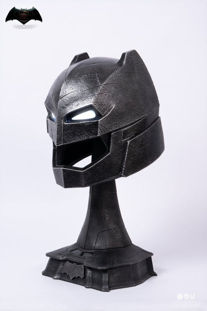 Justice League Replica 1/1 Batman v Superman: Dawn of Justice Armored Batman Helmet 50 cm