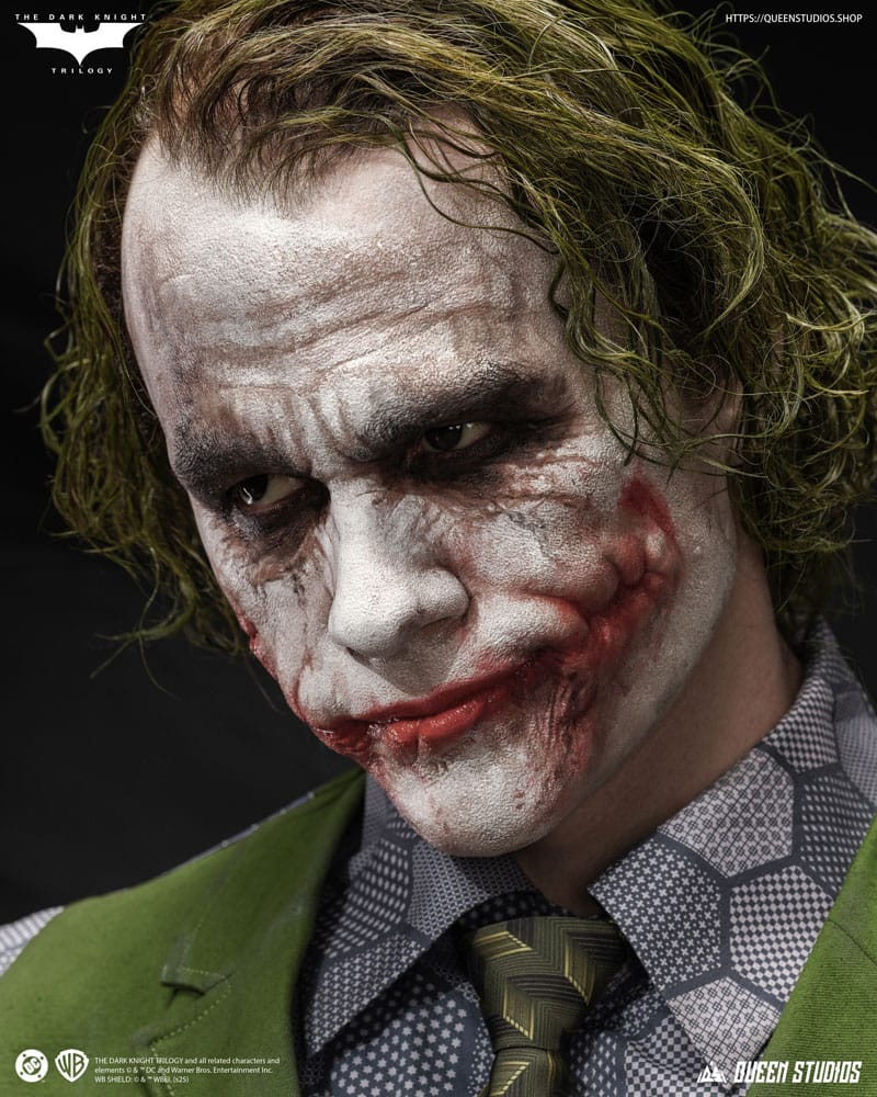The Dark Knight Bust 1/1 The Joker 89 cm Lifesize busts