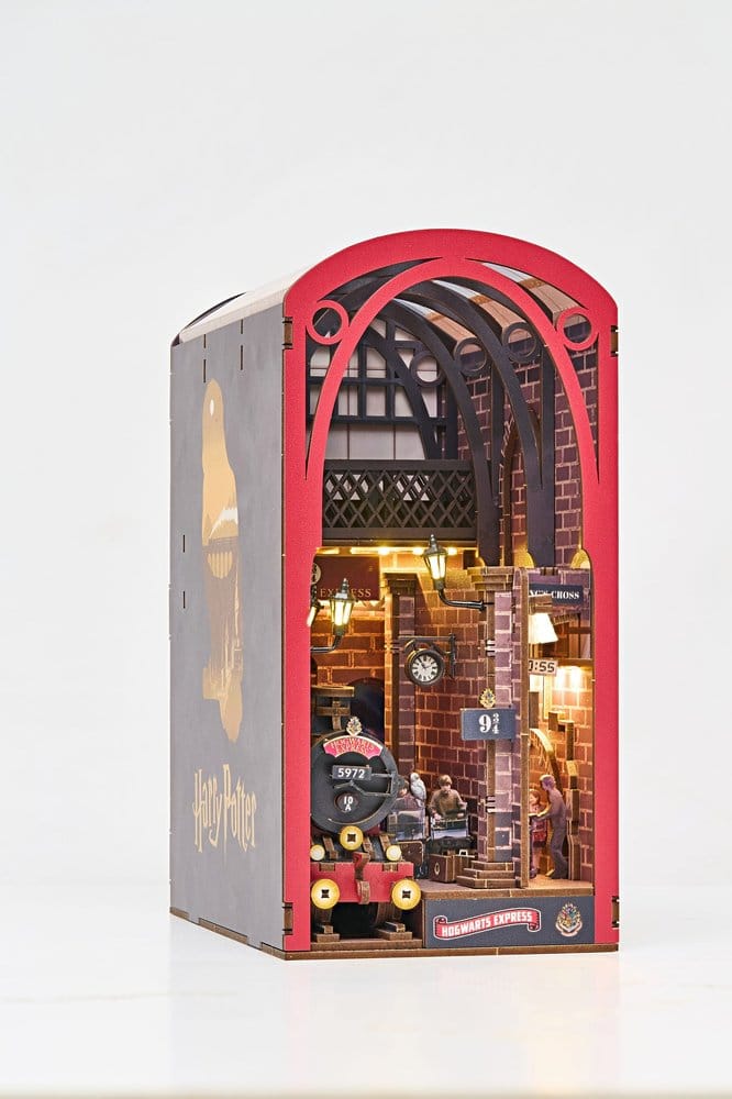 Harry Potter Tiny Adventures Book Nook Mini Diorama Hogwarts Express 18 cm Revell