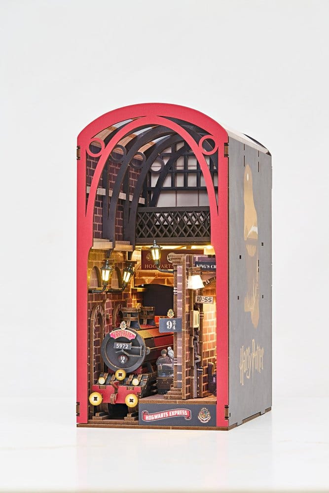 Harry Potter Tiny Adventures Book Nook Mini Diorama Hogwarts Express 18 cm Revell