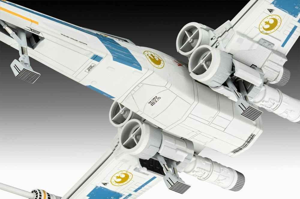 Star Wars The Mandalorian and Grogu Revell Model Kit 1/57 New Republic X-Wing Fighter 22 cm