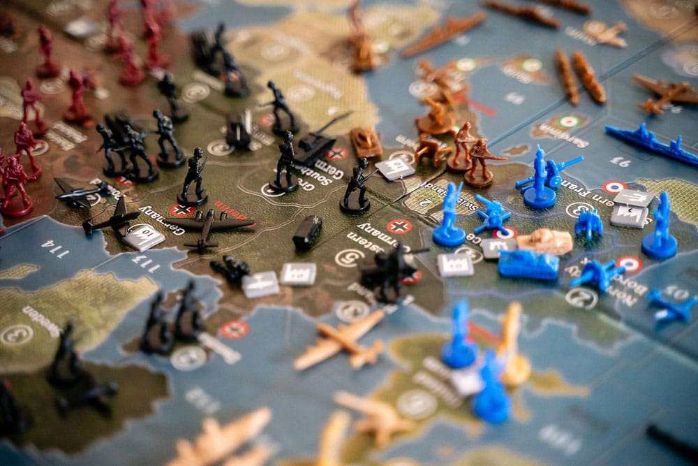 Axis & Allies board game Axis & Allies: 1940 Europpe Second Edition *English Version* Renegade