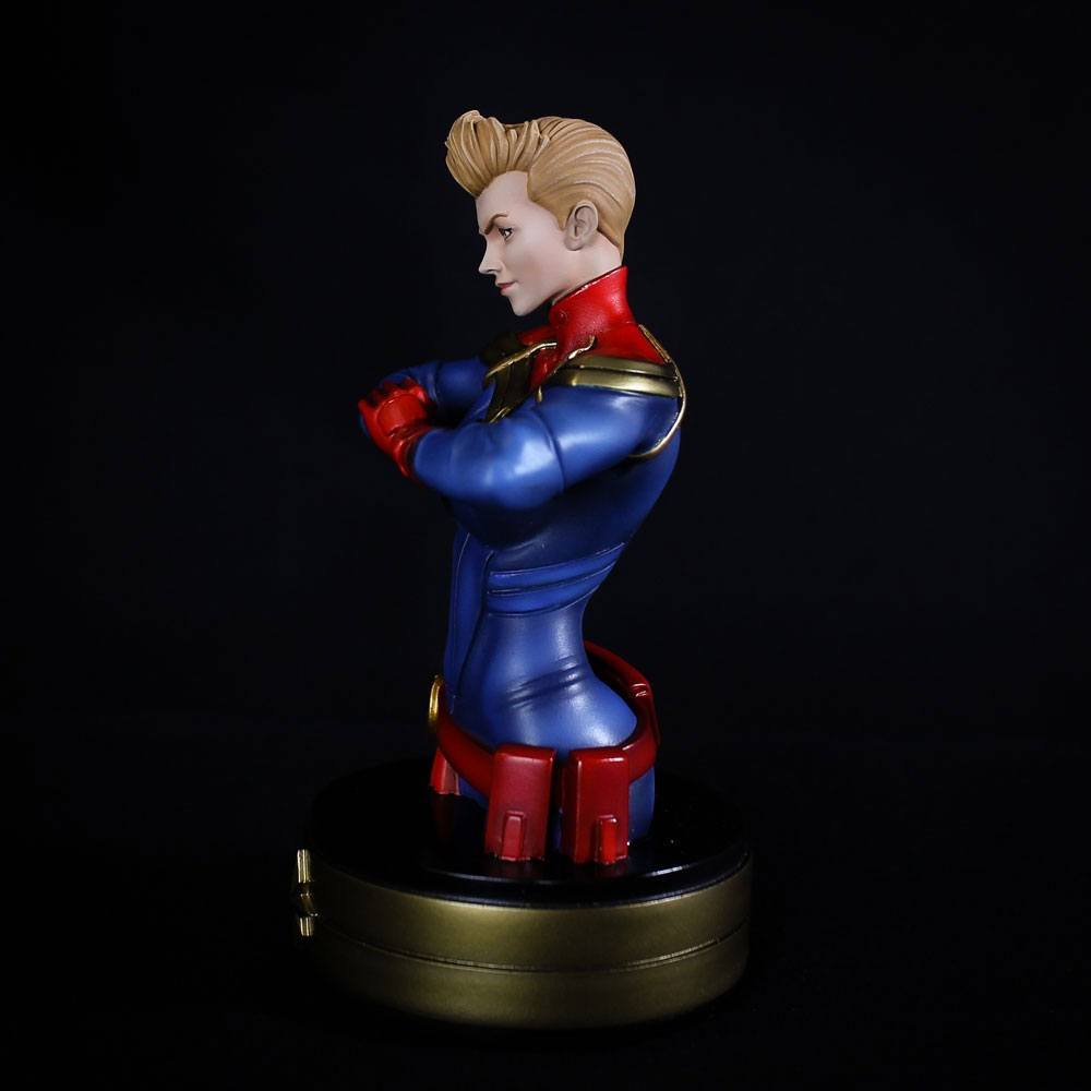 Captain Marvel Bust Captain Marvel 20 cm Semic