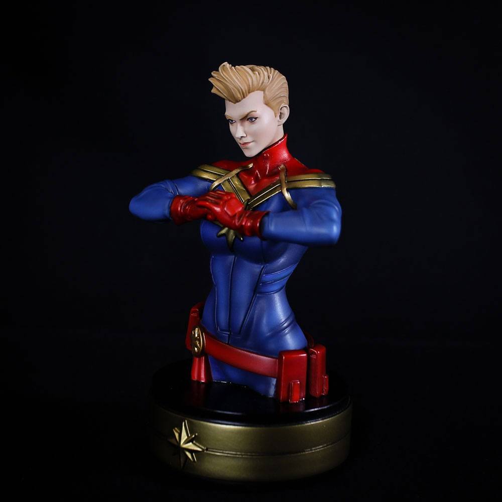 Captain Marvel Bust Captain Marvel 20 cm Semic