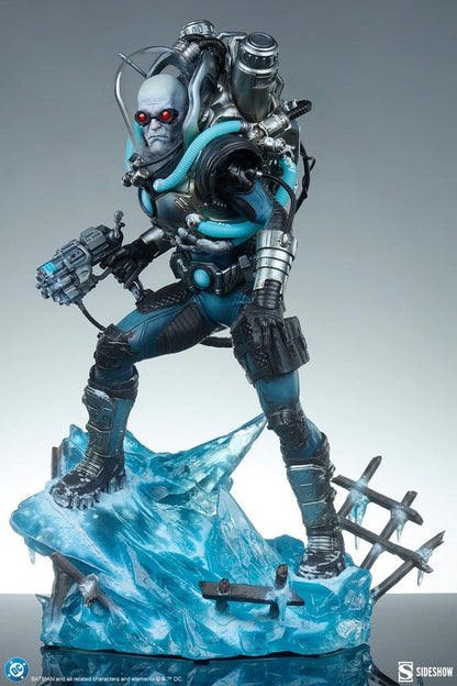 DC Comics Premium Format Figure Mr. Freeze 59 cm